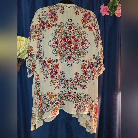 Boho Floral Shaw - Picture 2 of 3